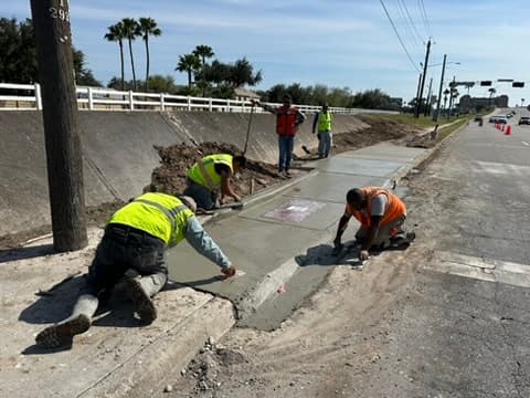¿Cuánto cuesta una Banqueta de Concreto en Austin, TX?