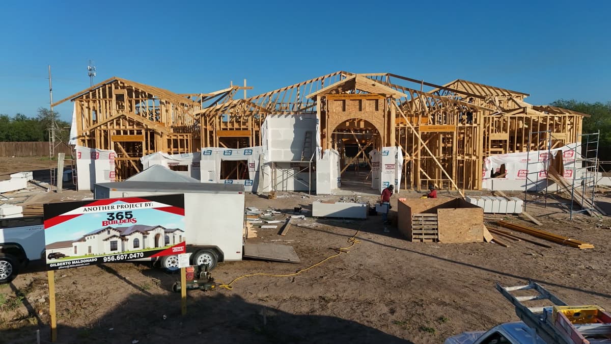 Custom Homes project by 365 Builders LLC