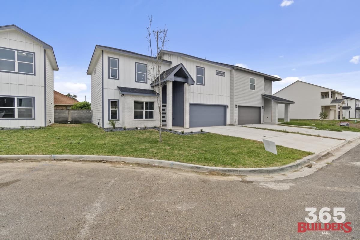 Multi-Family Units project by 365 Builders LLC