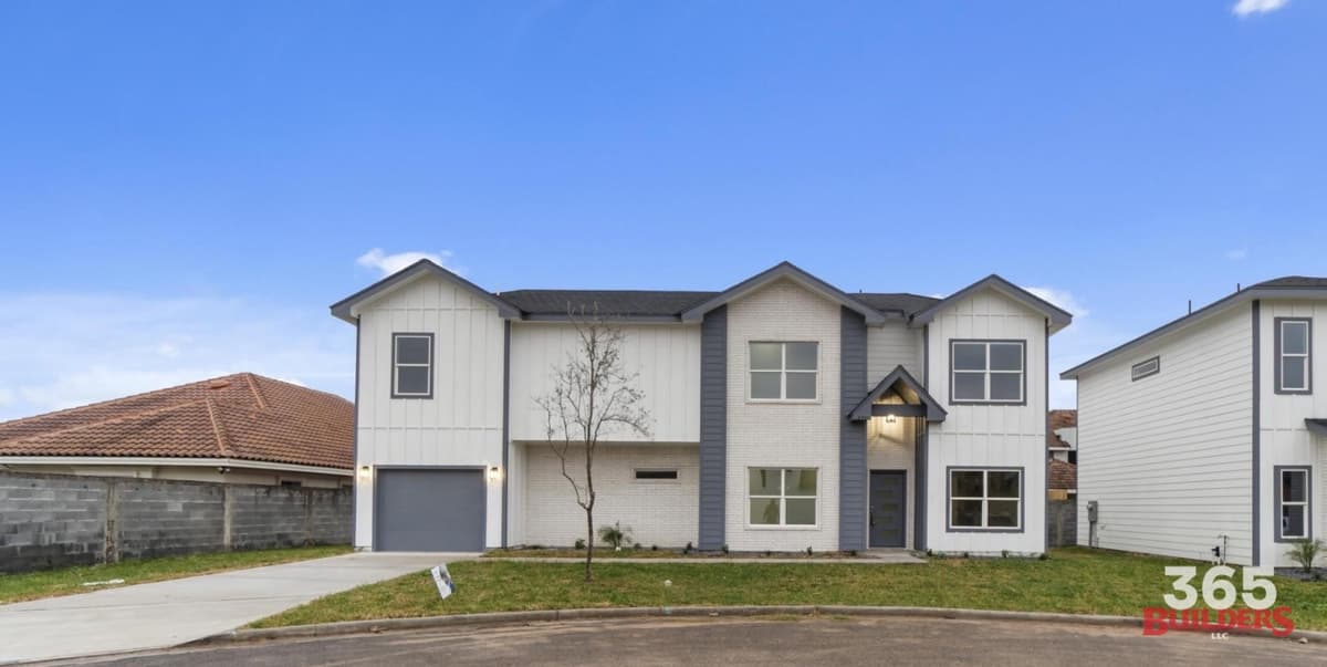 Multi-Family Units project by 365 Builders LLC