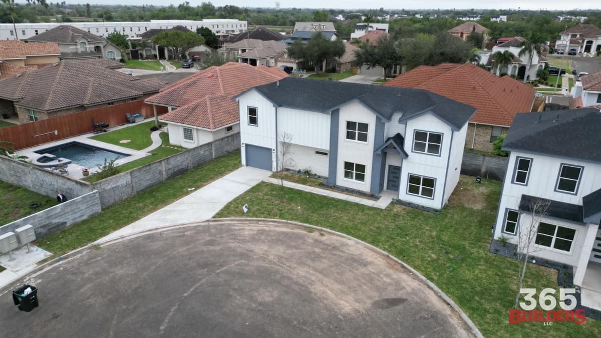 Multi-Family Units project by 365 Builders LLC